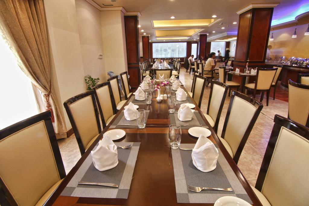 Majan Continental Hotel Muscat Exterior photo