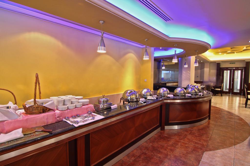Majan Continental Hotel Muscat Exterior photo