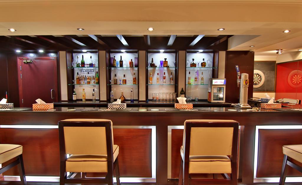 Majan Continental Hotel Muscat Exterior photo