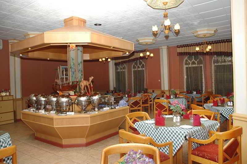 Majan Continental Hotel Muscat Exterior photo