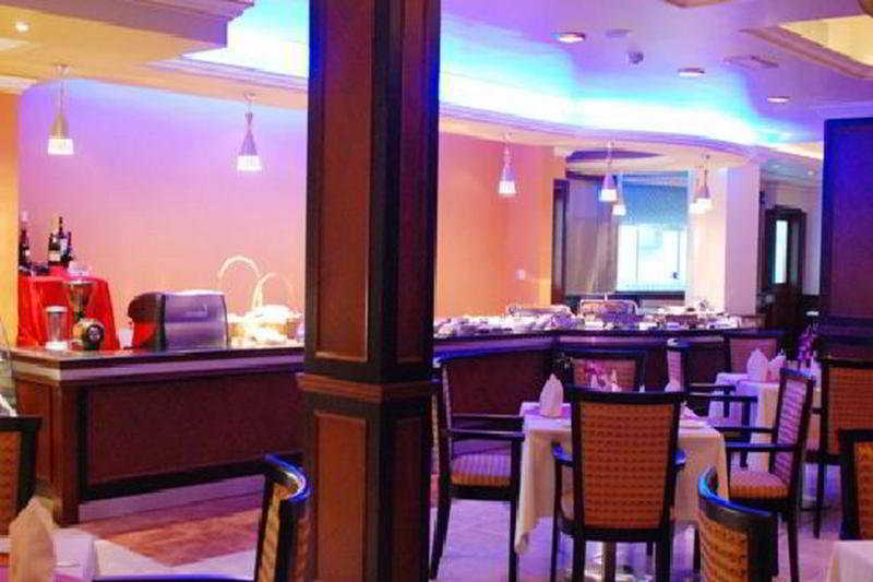 Majan Continental Hotel Muscat Exterior photo
