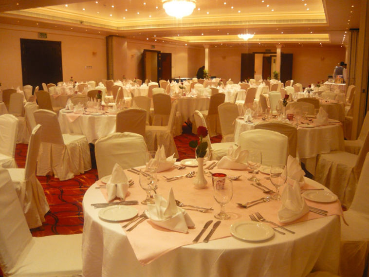 Majan Continental Hotel Muscat Exterior photo